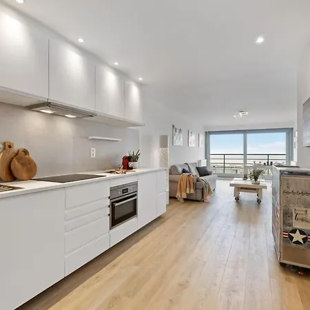 Huswell - With Frontal Sea View In Apartmán *