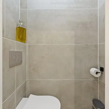 Huswell - With Frontal Sea View In * 크노케-하이스트